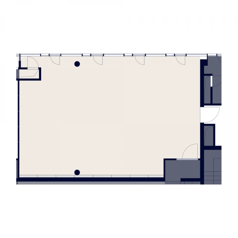 Grundriss des Raums Zugspitze mit rechteckiger Fläche, großen Fensterfronten und mehreren Türen – übersichtliche Darstellung der Raumstruktur.