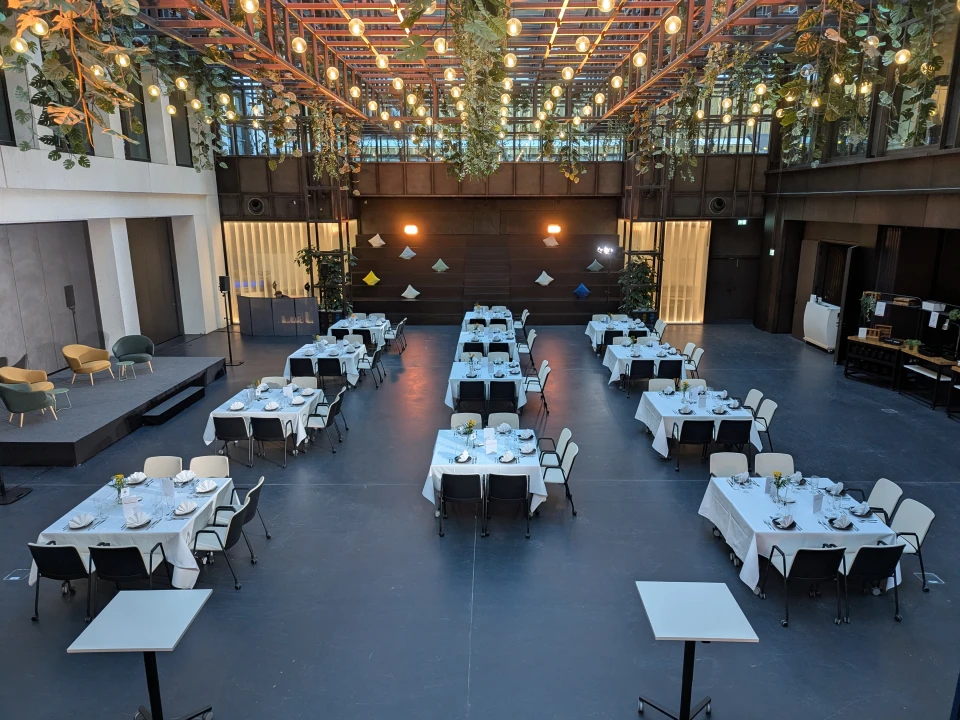 Seated-Dinner Bestuhlung im Wintergartem